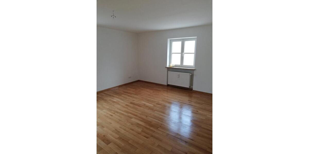 Etagenwohnung Untergriesbach - 3 Zimmer, 84 m&sup2;, 600&euro; | Angebot:26585583