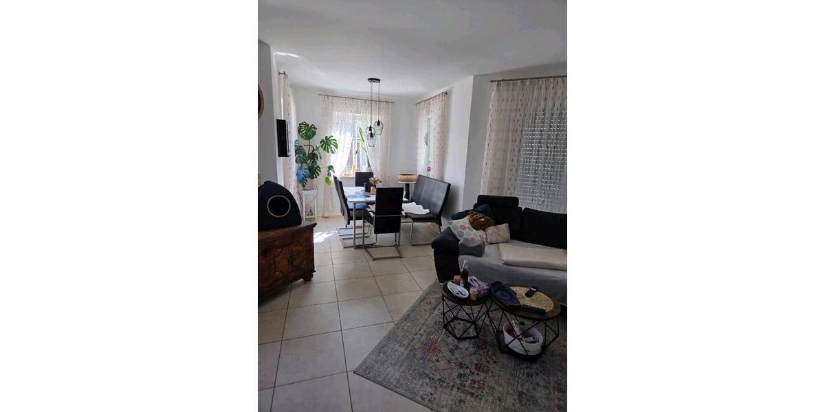 Erdgeschoßwohnung Ruhstorf an der Rott - 3.5 Zimmer, 102 m&sup2;, 980&euro; | Angebot:25935690