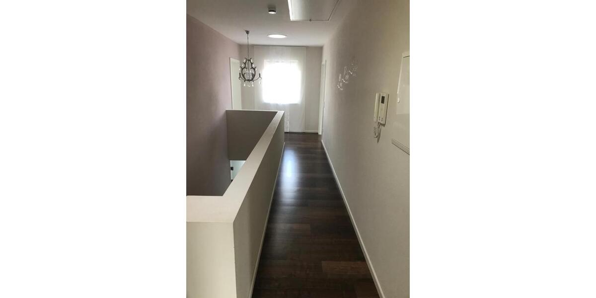 Etagenwohnung Ortenburg - 3 Zimmer, 104 m&sup2;, 850&euro; | Angebot:25941753