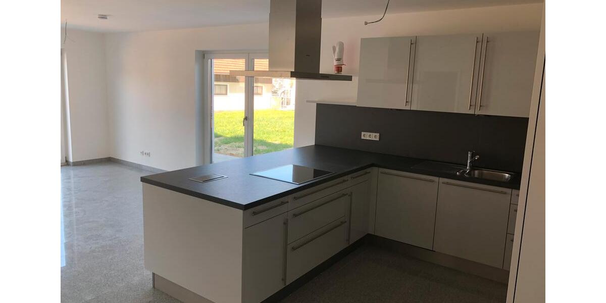 Doppelhaushälfte Tiefenbach - 4 Zimmer, 130 m&sup2;, 1.380&euro; | Angebot:26533082