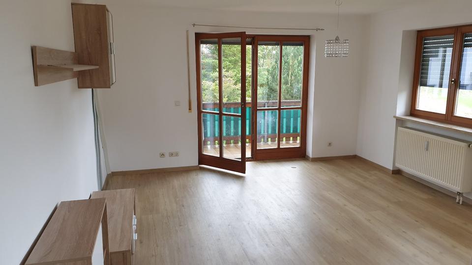 Etagenwohnung Aldersbach - 3 Zimmer, 80 m&sup2;, 610&euro; | Angebot:23871614