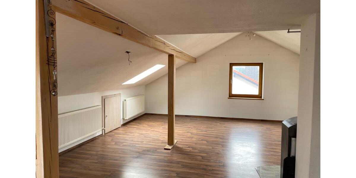 Einfamilienhaus Tiefenbach - 7 Zimmer, 270 m&sup2;, 1.450&euro; | Angebot:25442072