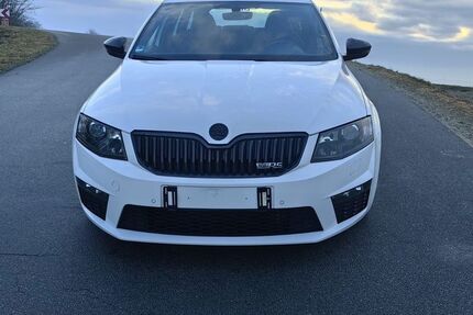 Skoda Octavia 170.951 km 12.950 &euro; Salzweg 94121