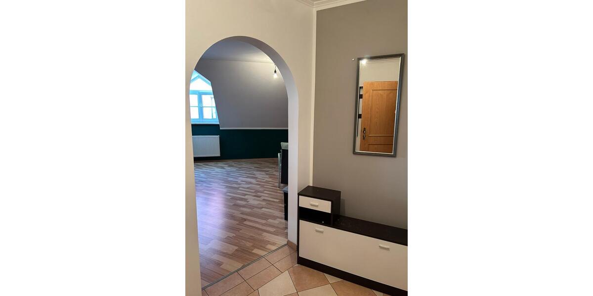 Dachgeschoßwohnung Aldersbach - 1 Zimmer, 44 m&sup2;, 330&euro; | Angebot:25293608