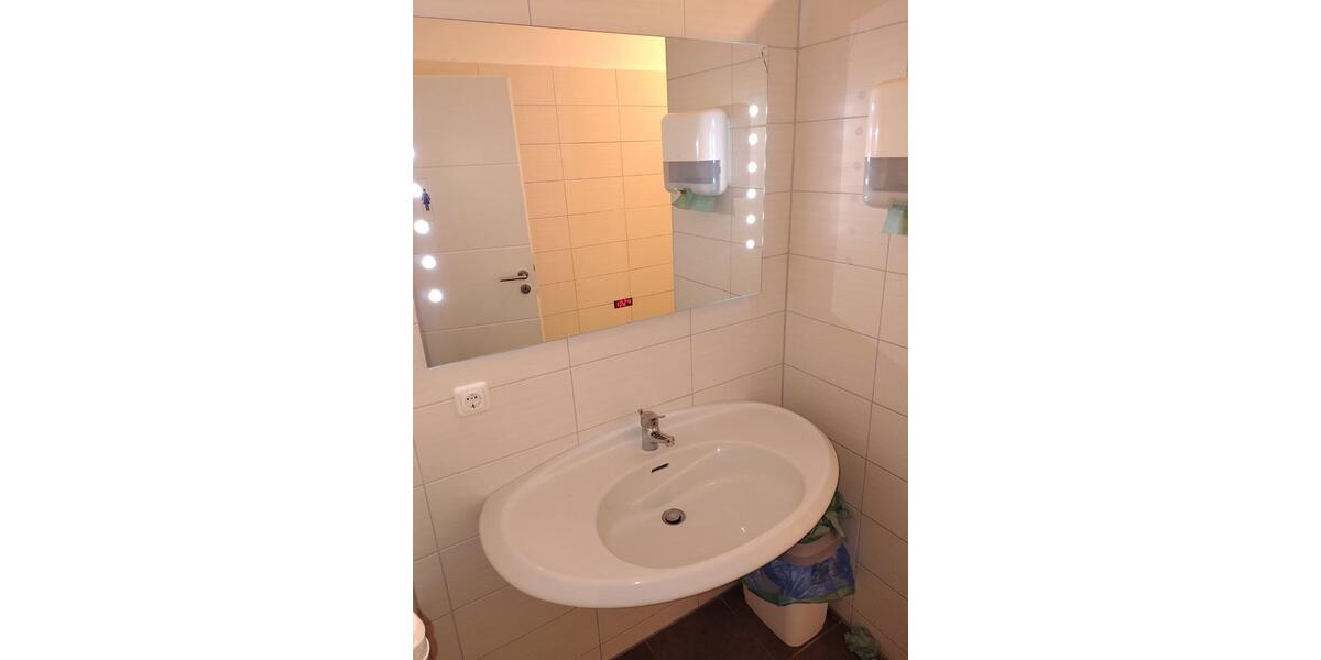 Gewerbeobjekt Bad Füssing - 1.600&euro; | Angebot:25403101