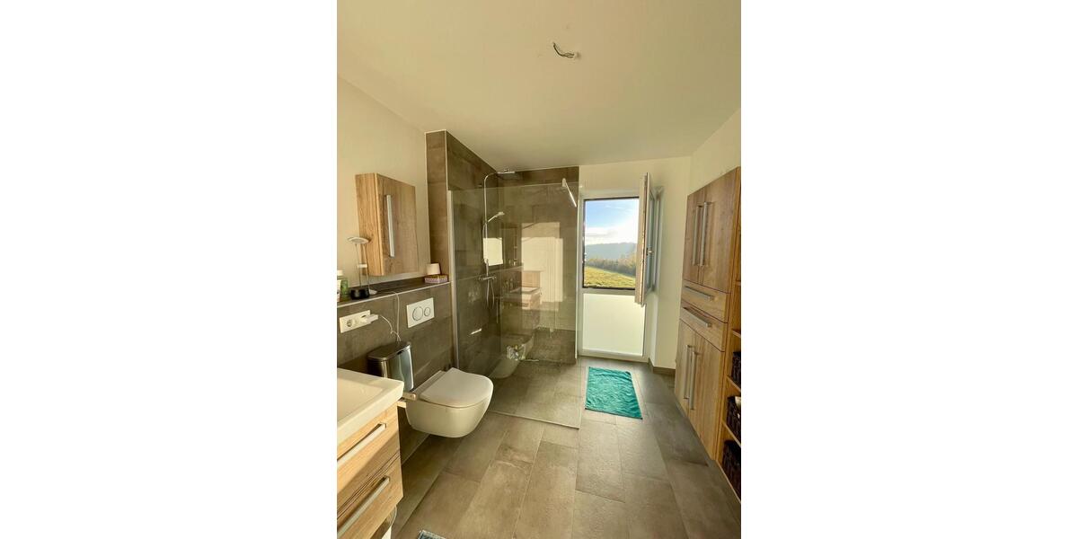 Etagenwohnung Vilshofen an der Donau - 3 Zimmer, 99 m&sup2;, 1.090&euro; | Angebot:26049389