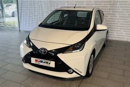 Toyota Aygo (X) 100.000 km 7.990 &euro; Passau - Grubweg 94034