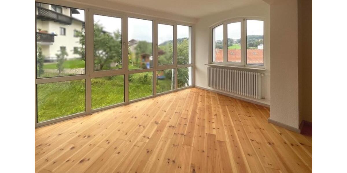 Mehrfamilienhaus, Wohnhaus Freyung - 8 Zimmer, 300 m&sup2;, 395.000&euro; | Angebot:24573135