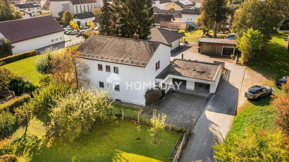 Einfamilienhaus Schöllnach - 7 Zimmer, 180 m&sup2;, 449.000&euro; | Angebot:25694107