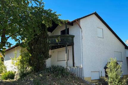 Haus Künzing - 8 Zimmer, 220 m&sup2;, 259.000&euro; | Angebot:26772176