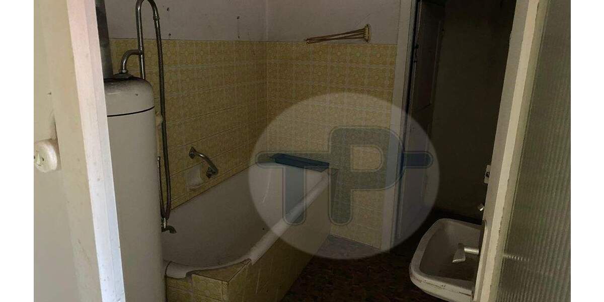 Mehrfamilienhaus, Wohnhaus Vilshofen - 6 Zimmer, 230 m&sup2;, 295.000&euro; | Angebot:25703931