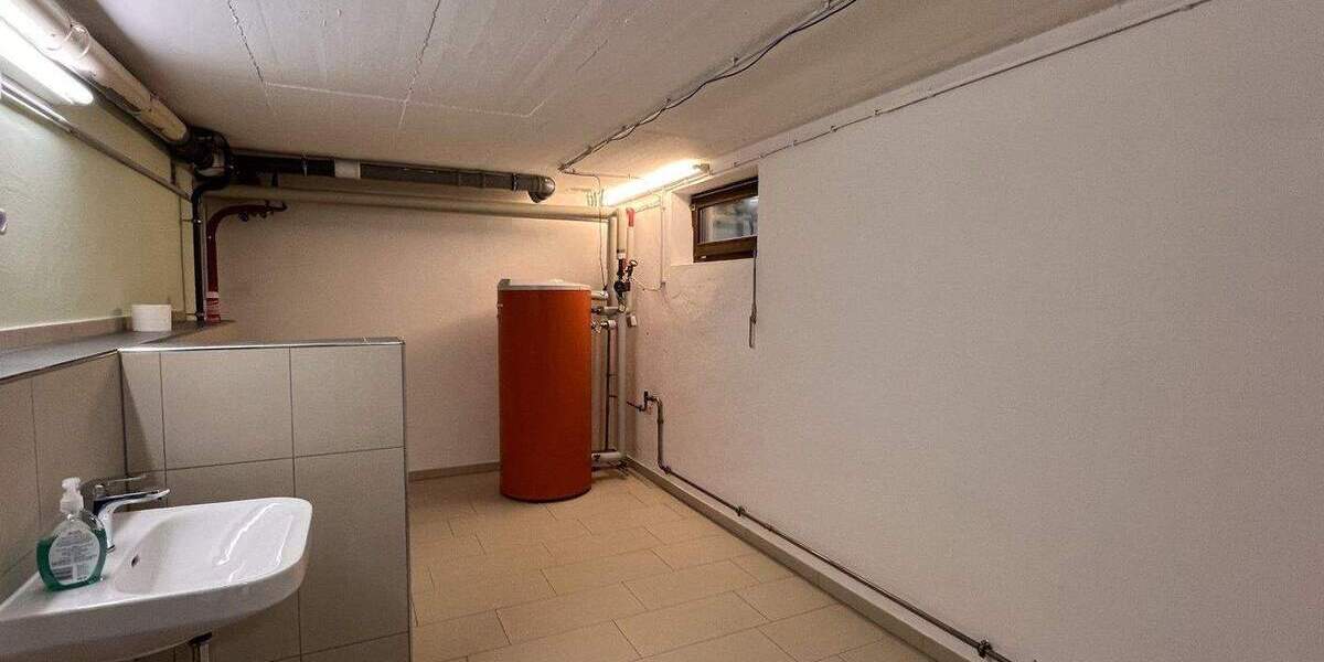 Mehrfamilienhaus, Wohnhaus Bad Füssing Würding - 7 Zimmer, 180 m&sup2;, 850.000&euro; | Angebot:25776956