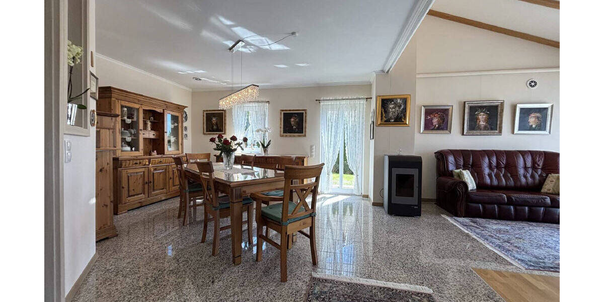 Einfamilienhaus Röhrnbach - 6 Zimmer, 227 m&sup2;, 780.000&euro; | Angebot:25747561