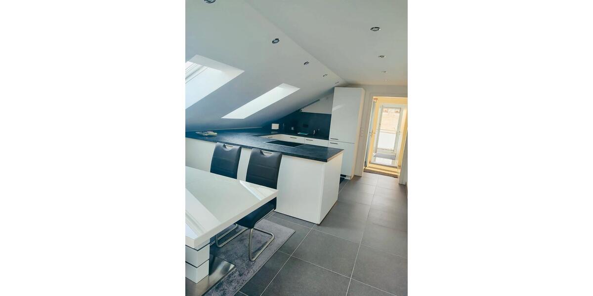 Dachgeschoßwohnung Pocking - 2 Zimmer, 80 m&sup2;, 980&euro; | Angebot:25812660