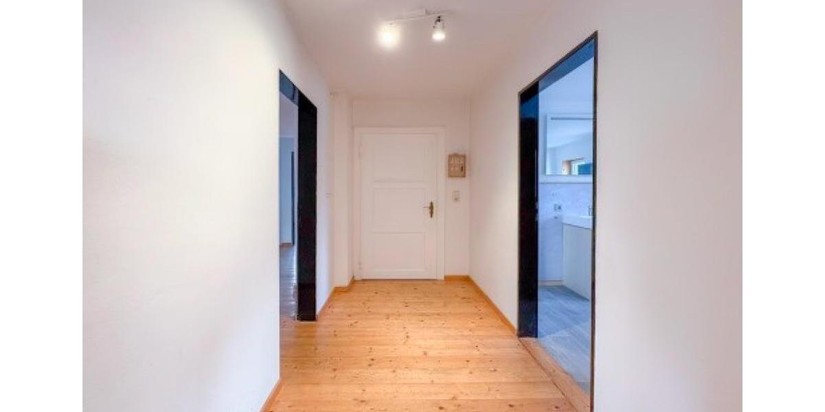 Etagenwohnung Ortenburg - 4 Zimmer, 104 m&sup2;, 960&euro; | Angebot:27585541