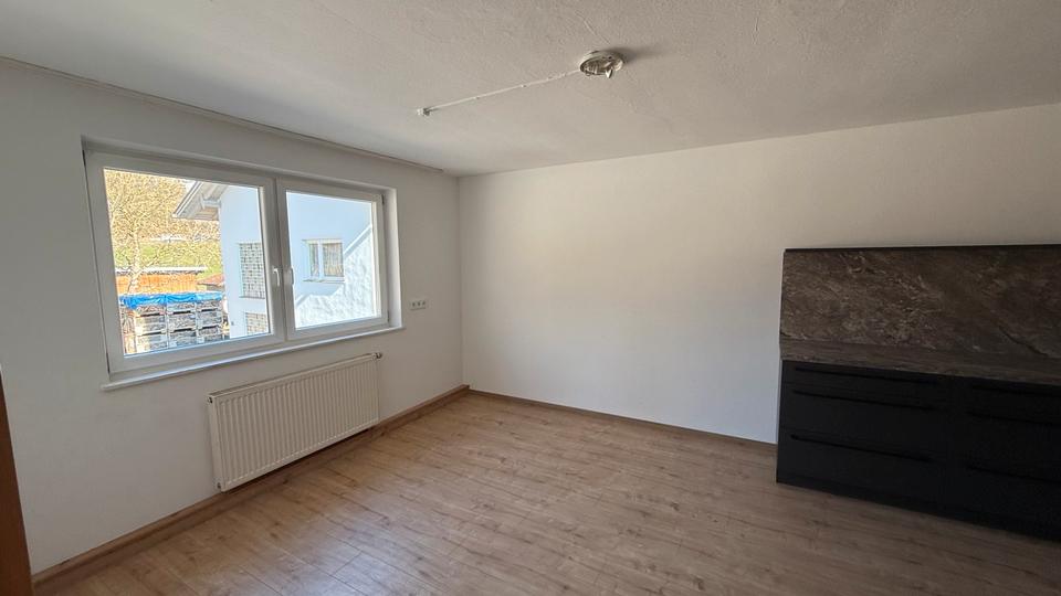 Etagenwohnung Hauzenberg - 3.5 Zimmer, 60 m&sup2;, 550&euro; | Angebot:25720255