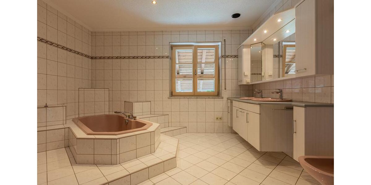 Etagenwohnung Passau Auerbach - 3.5 Zimmer, 175 m&sup2;, 950&euro; | Angebot:26676169