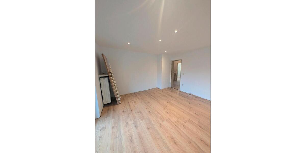 Reihenhaus Passau Auerbach - 6 Zimmer, 140 m&sup2;, 1.300&euro; | Angebot:25025244