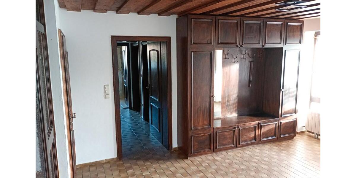 Erdgeschoßwohnung Salzweg - 5 Zimmer, 135 m&sup2;, 900&euro; | Angebot:27609833