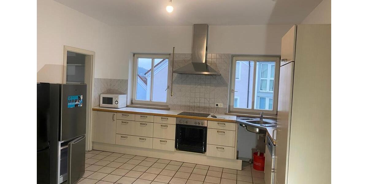 Etagenwohnung Passau Auerbach - 6 Zimmer, 150 m&sup2;, 360.000&euro; | Angebot:25255896