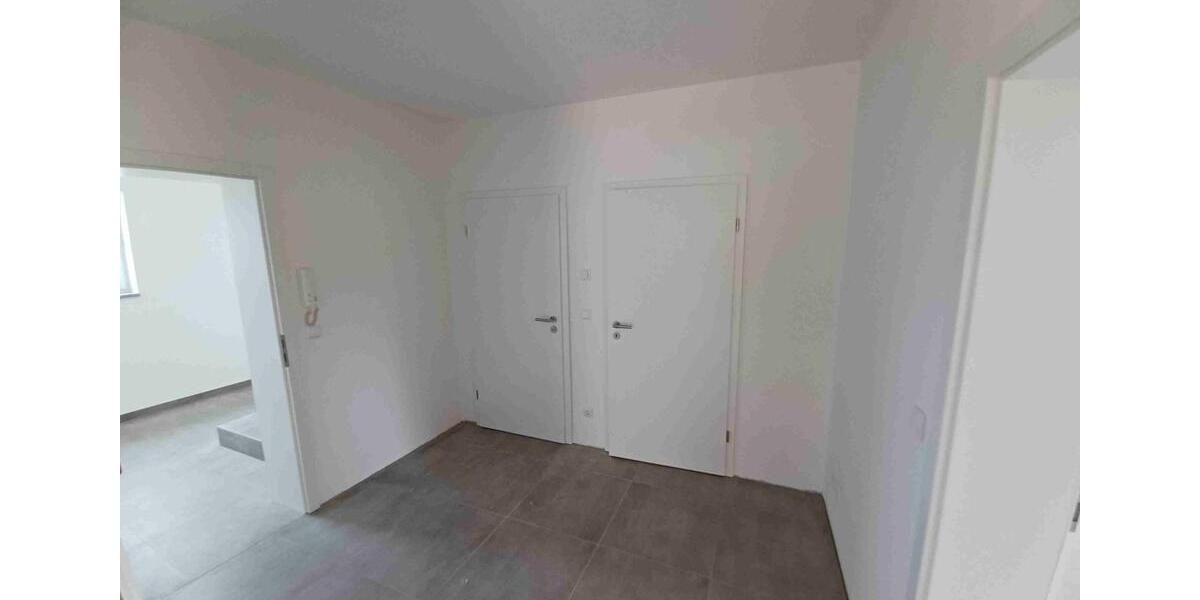 Etagenwohnung Vilshofen an der Donau - 4 Zimmer, 120 m&sup2;, 990&euro; | Angebot:25977251