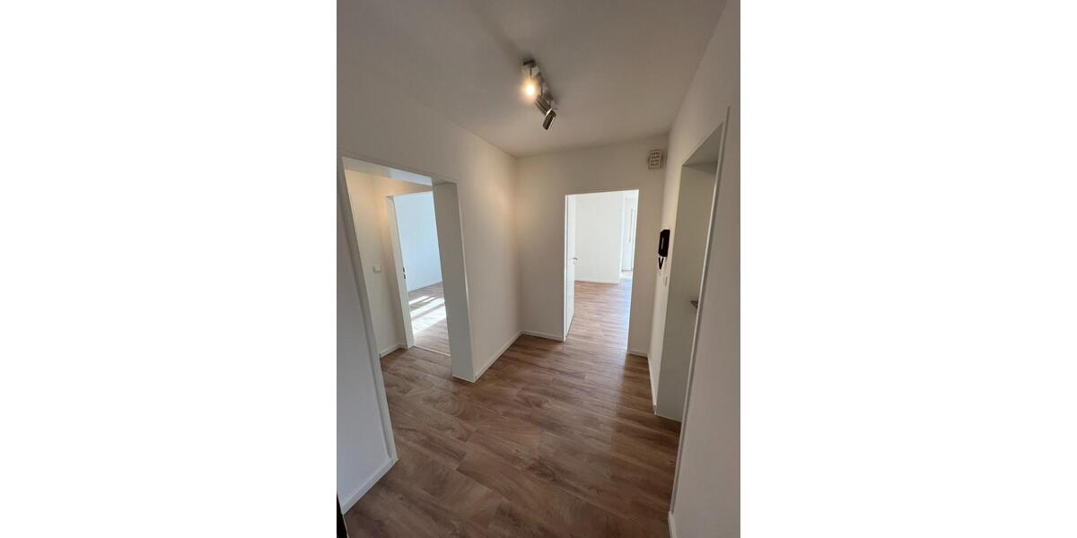 Etagenwohnung Pocking - 2 Zimmer, 60 m&sup2;, 655&euro; | Angebot:25893699