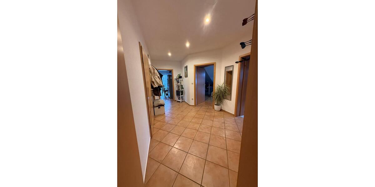 Dachgeschoßwohnung Waldkirchen - 3 Zimmer, 90 m&sup2;, 780&euro; | Angebot:25137740