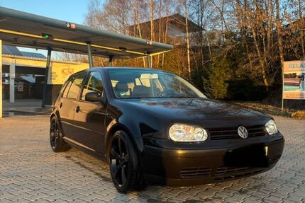 VW Golf 140.000 km 2.000 &euro; Waldkirchen 94065