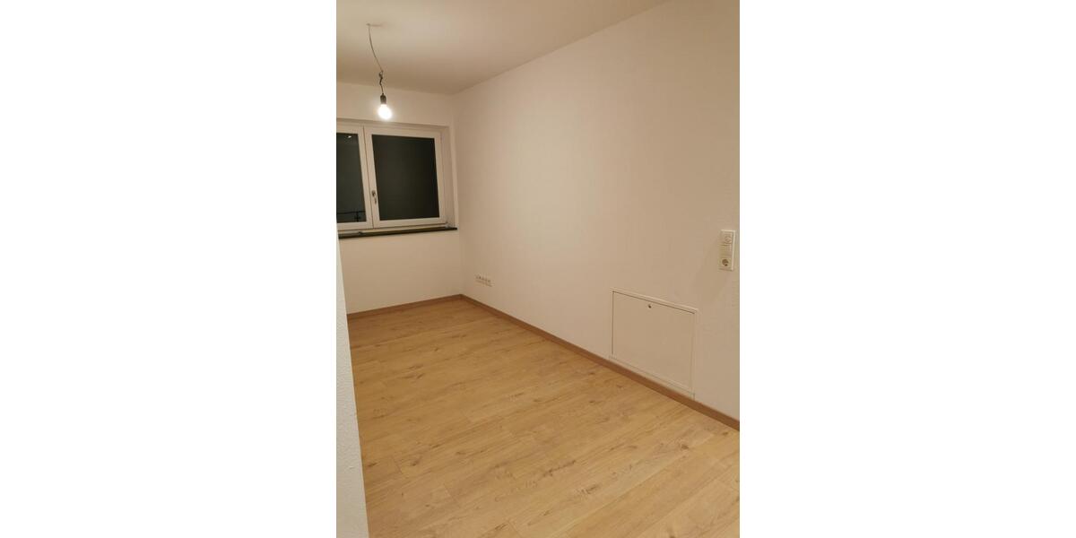 Doppelhaushälfte Pocking - 4 Zimmer, 122 m&sup2;, 1.500&euro; | Angebot:25054477
