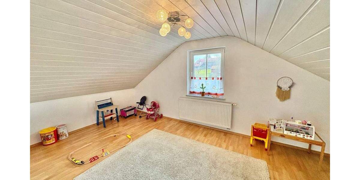 Doppelhaushälfte Schöllnach - 6 Zimmer, 124 m&sup2;, 349.000&euro; | Angebot:25815455