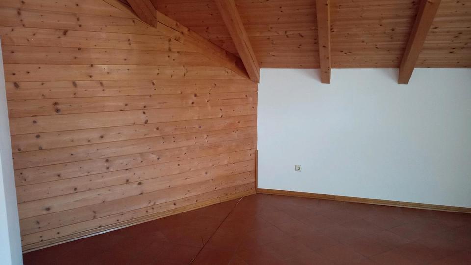 Dachgeschoßwohnung Passau Maierhof - 8 Zimmer, 150 m&sup2;, 1.650&euro; | Angebot:27624257