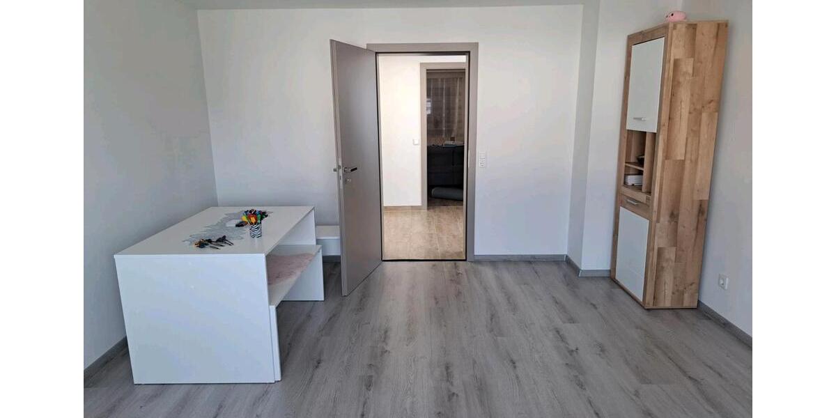 Erdgeschoßwohnung Schöllnach - 10 Zimmer, 230 m&sup2;, 349.000&euro; | Angebot:20032744