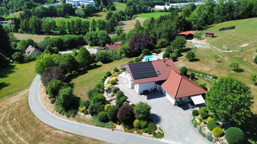 Einfamilienhaus Röhrnbach - 5 Zimmer, 198 m&sup2;, 995.000&euro; | Angebot:25672833