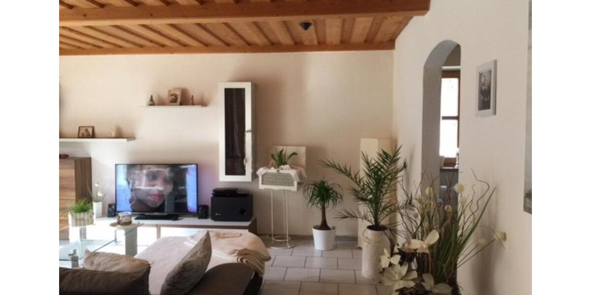 Etagenwohnung Zenting - 1 Zimmer, 50 m&sup2;, 405&euro; | Angebot:25405496