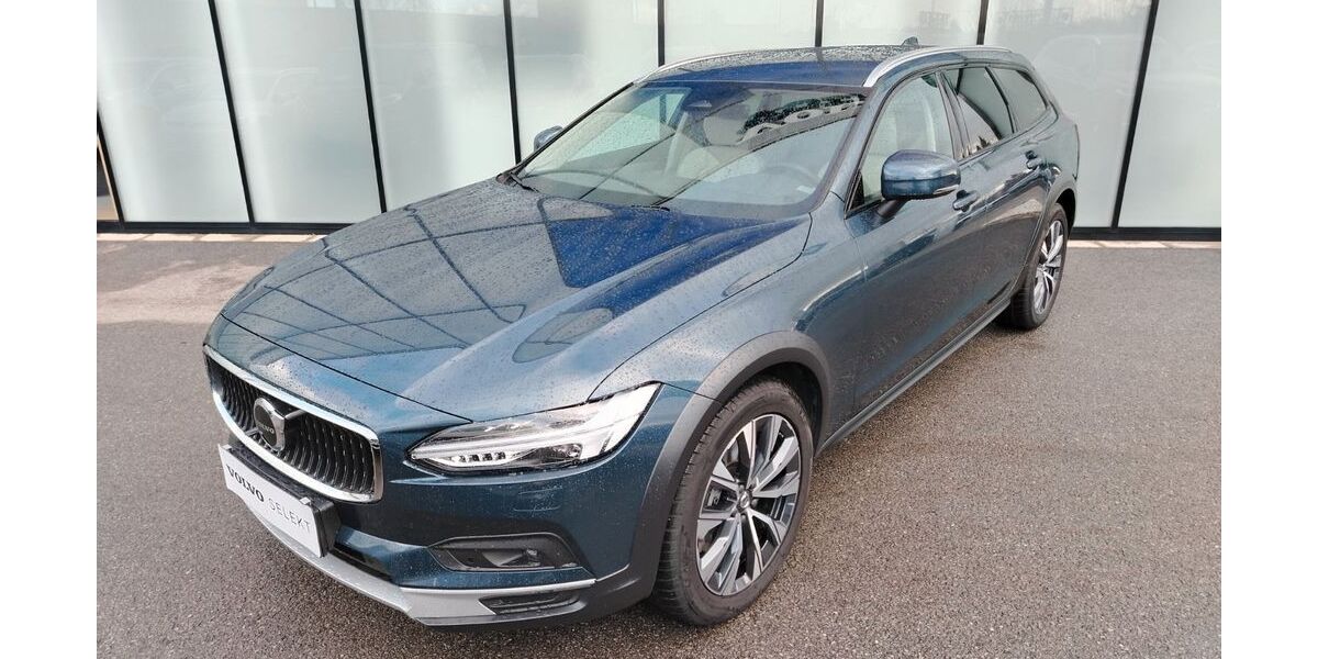 Volvo V90 Cross Country 15.200 km 47.990 &euro; Hutthurm 94116