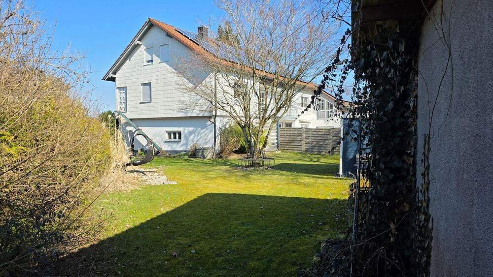 Mehrfamilienhaus, Wohnhaus Neukirchen vorm Wald Neukirchen - 9 Zimmer, 289 m&sup2;, 469.000&euro; | Angebot:25879167