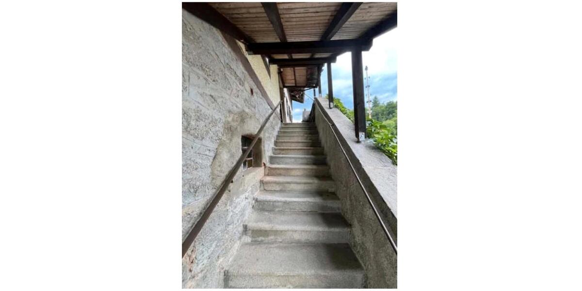 Einfamilienhaus Saldenburg - 7 Zimmer, 229 m&sup2;, 295.000&euro; | Angebot:25239678