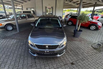 Peugeot 308 156.036 km 8.499 &euro; Röhrnbach 94133
