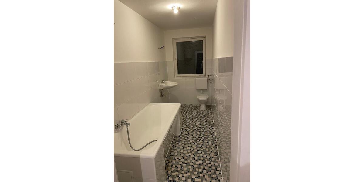 Einfamilienhaus Bad Griesbach im Rottal - 1 Zimmer, 250 m&sup2;, 140.000&euro; | Angebot:25811511