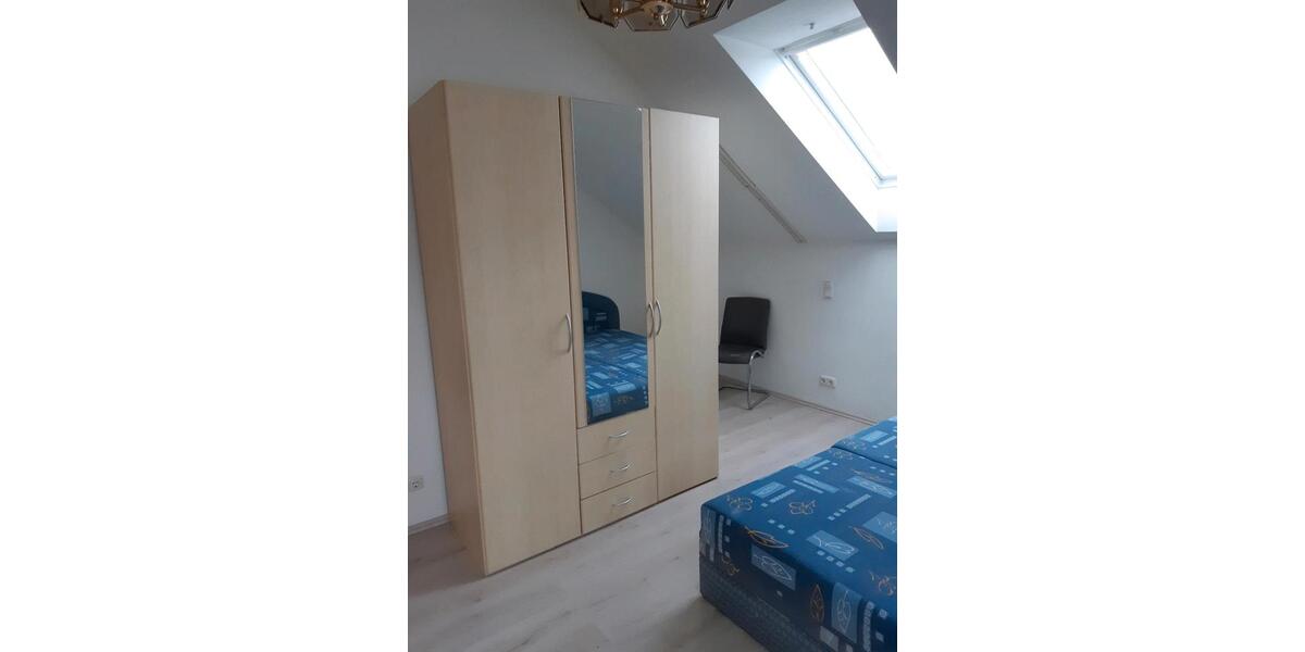 Dachgeschoßwohnung Haarbach - 1.5 Zimmer, 40 m&sup2;, 375&euro; | Angebot:25975885