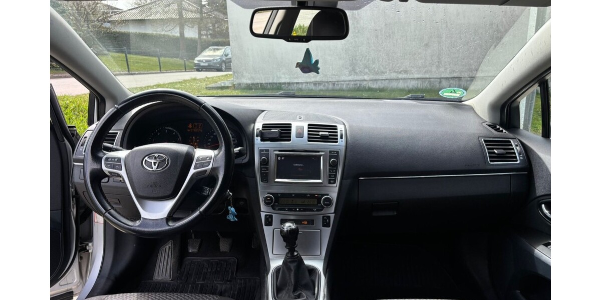 Toyota Avensis 318.032 km 6.000 &euro; Ortenburg 94496