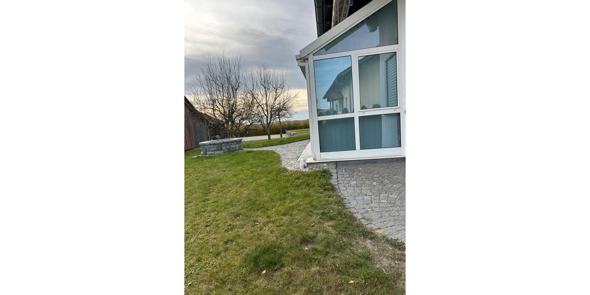 Erdgeschoßwohnung Eging am See - 3 Zimmer, 130 m&sup2;, 1.235&euro; | Angebot:25905405