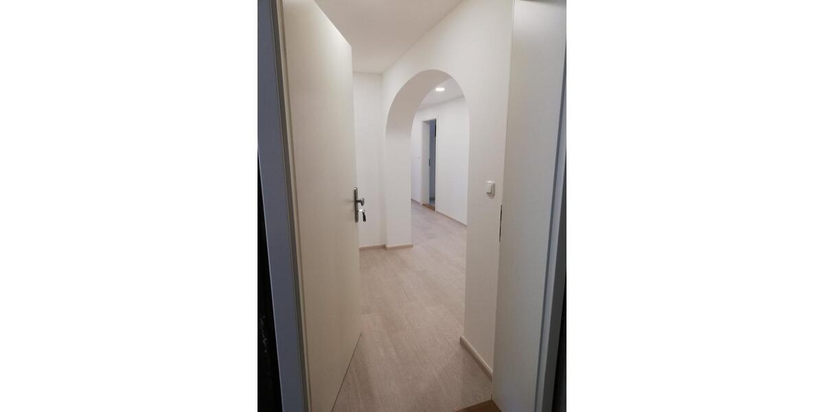 Etagenwohnung Untergriesbach - 3 Zimmer, 84 m&sup2;, 600&euro; | Angebot:25881499