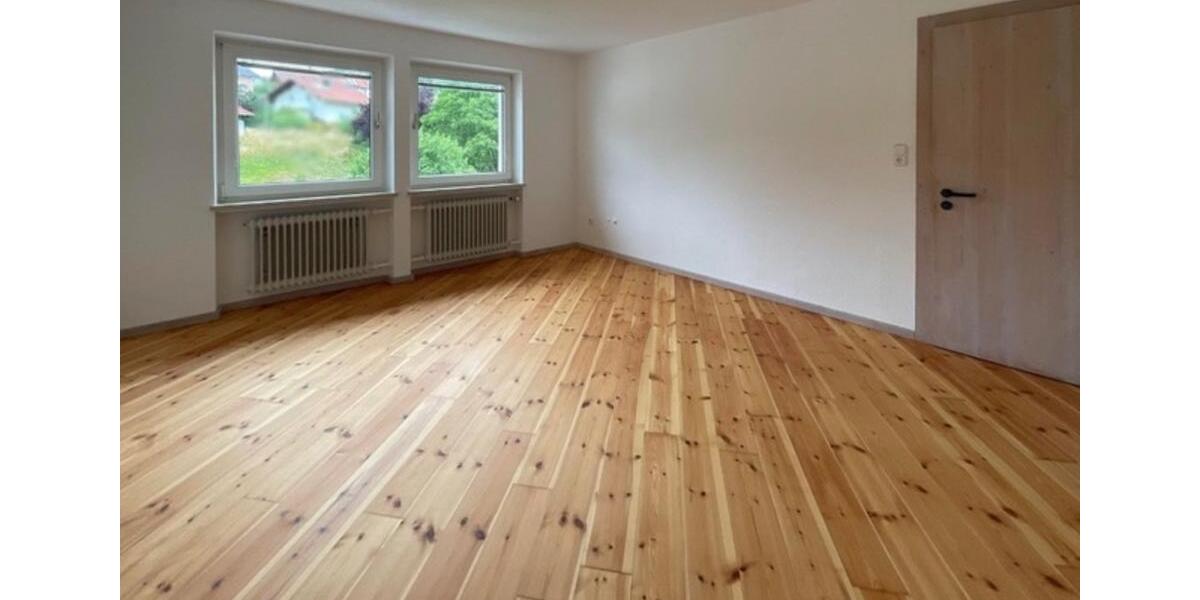 Mehrfamilienhaus, Wohnhaus Freyung - 8 Zimmer, 300 m&sup2;, 395.000&euro; | Angebot:24573135
