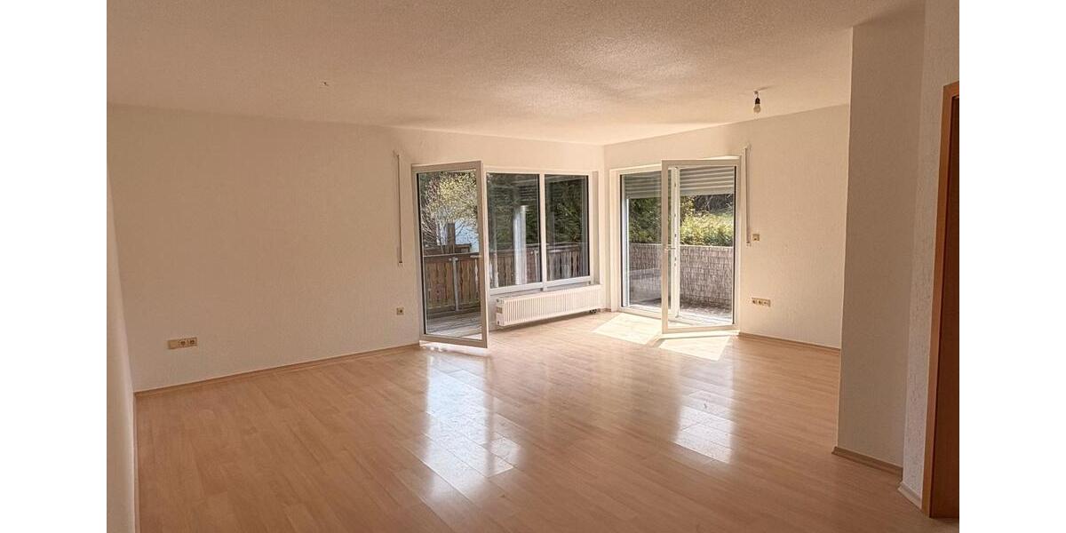 Etagenwohnung Passau Maierhof - 3 Zimmer, 90 m&sup2;, 810&euro; | Angebot:27598469
