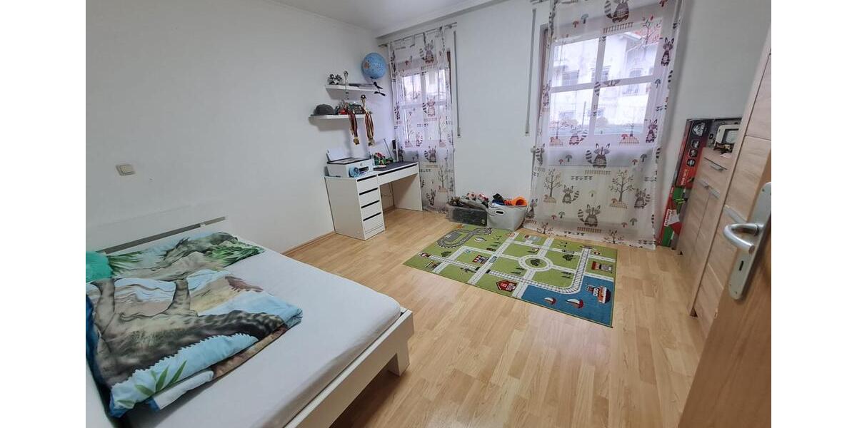 Erdgeschoßwohnung Passau Maierhof - 3 Zimmer, 93 m&sup2;, 975&euro; | Angebot:25304937