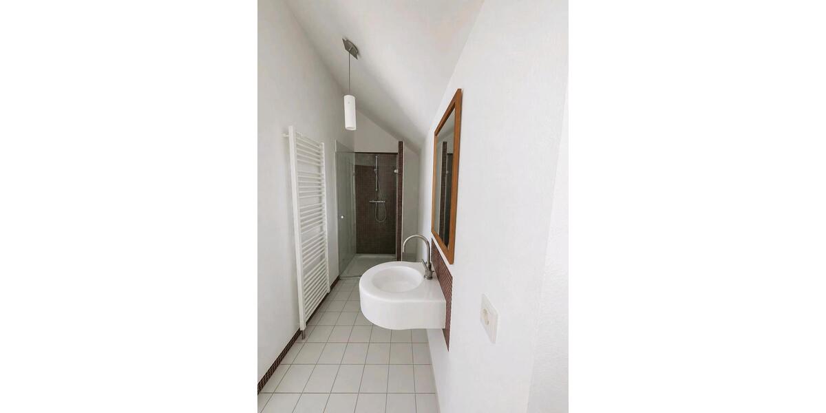 Etagenwohnung Hutthurm - 3 Zimmer, 133 m&sup2;, 850&euro; | Angebot:27594443