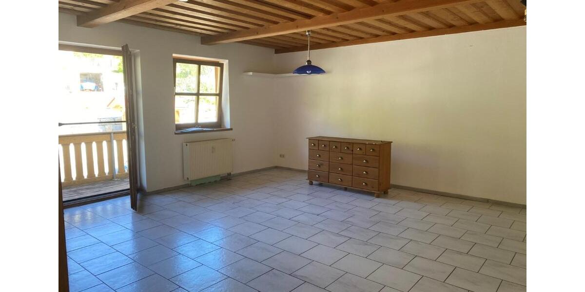 Etagenwohnung Zenting - 1 Zimmer, 50 m&sup2;, 405&euro; | Angebot:25405496