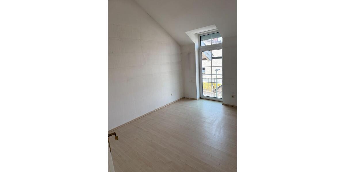 Doppelhaushälfte Untergriesbach - 6.5 Zimmer, 125 m&sup2;, 1.290&euro; | Angebot:25426483