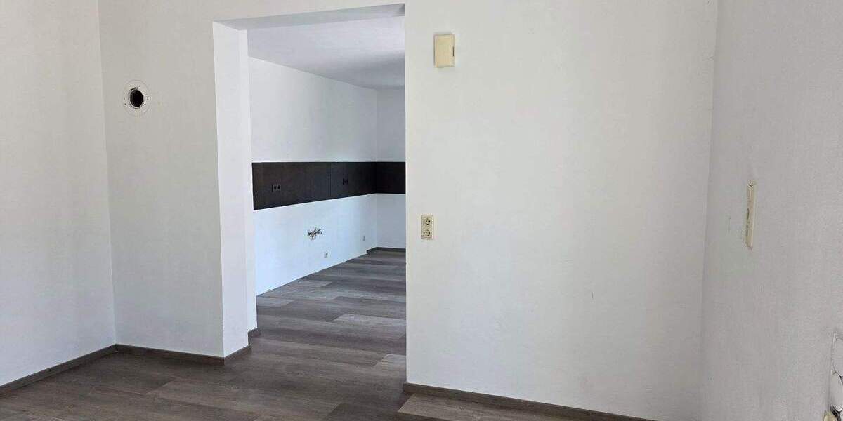 Mehrfamilienhaus, Wohnhaus Vilshofen an der Donau Sollasöd - 7 Zimmer, 264 m&sup2;, 360.000&euro; | Angebot:25769716